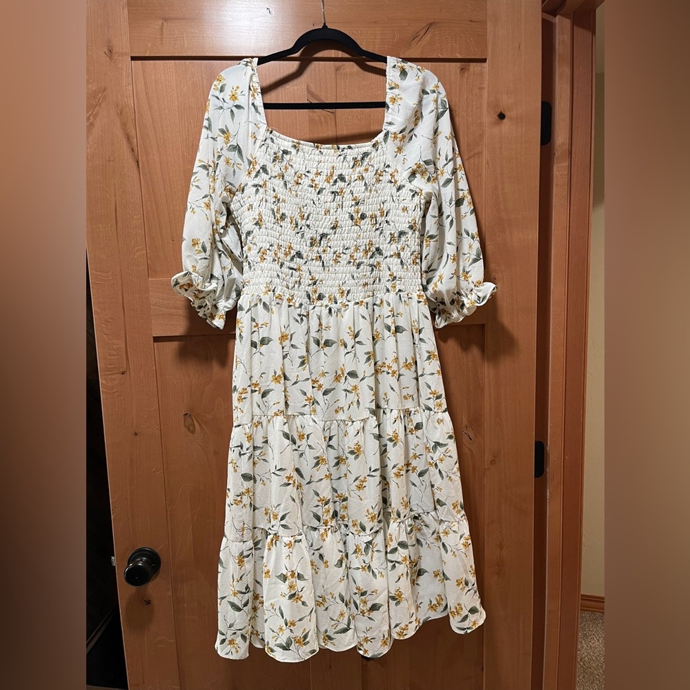 Baltic Born : floral, sleeves, midi dress